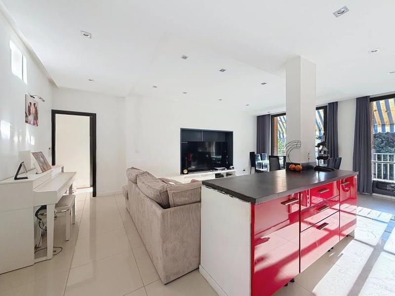 Appartement - 70 m² - 3 pièces