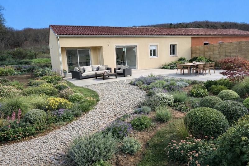 Maison - 92 m² - 4 pièces