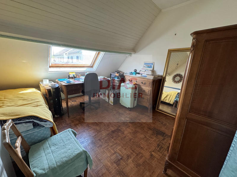 Maison - 155 m² - 1 pièce