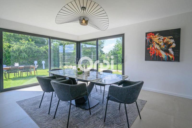 Maison - 189 m² - 6 pièces