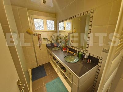 Maison - 85 m² - 5 pièces