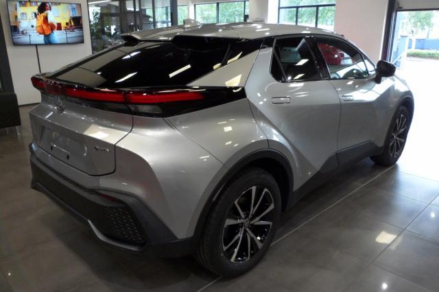 Toyota c-Hr Hybride 140 Design Business