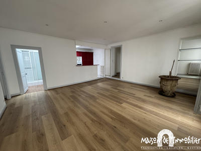 Appartement - 110 m² - 4 pièces