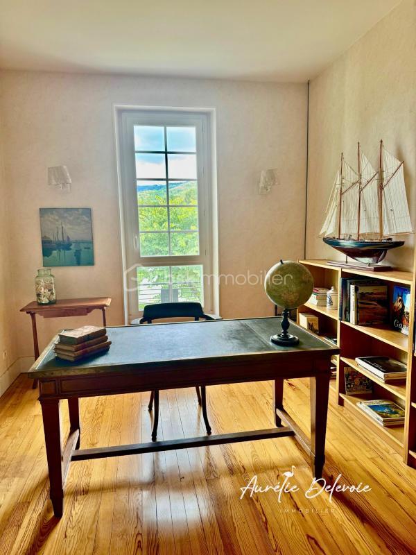 Maison d'architecte - 208 m² - 7 pièces