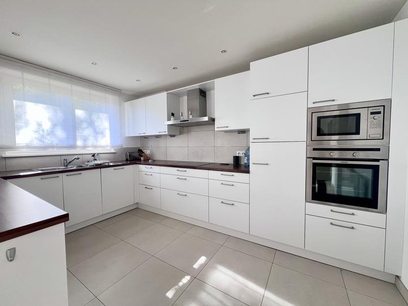 Appartement - 74 m² - 2 pièces