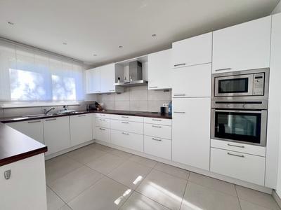 Appartement - 74 m² - 2 pièces