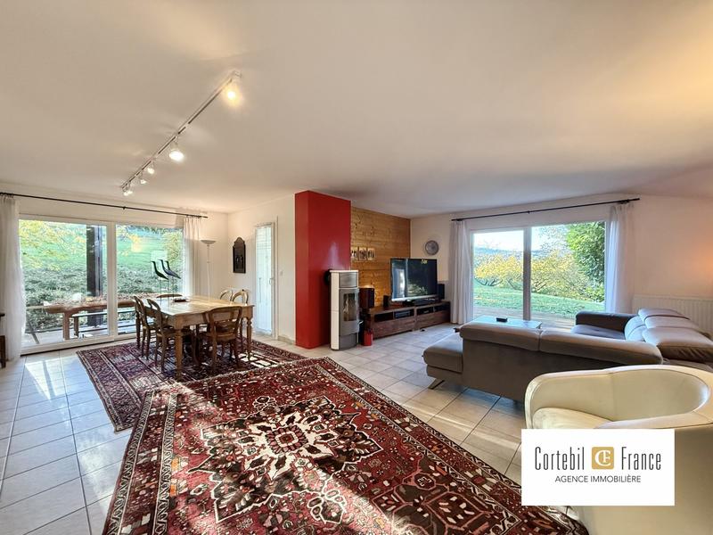 Villa - 214 m² - 7 pièces