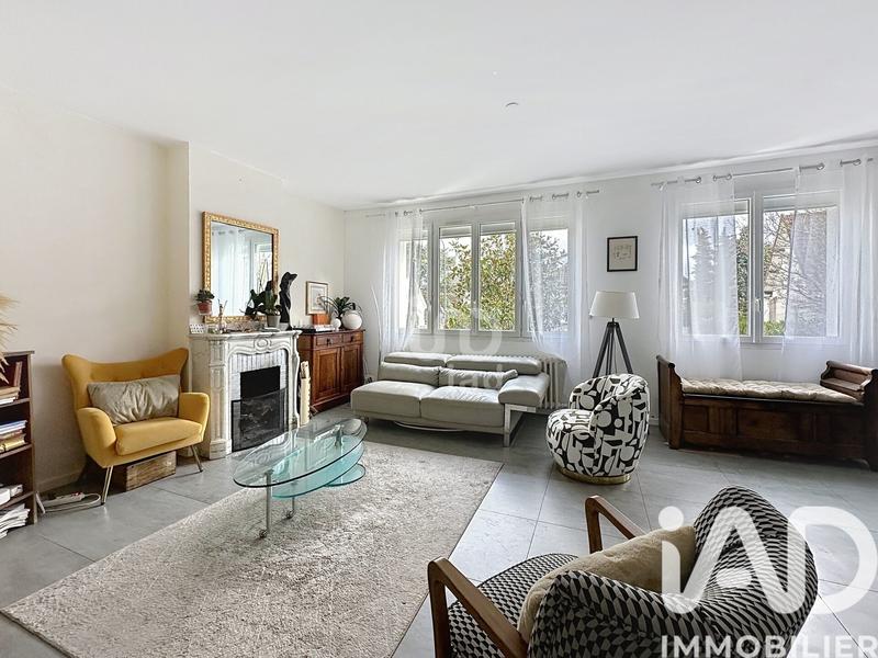 Maison - 192 m² - 9 pièces