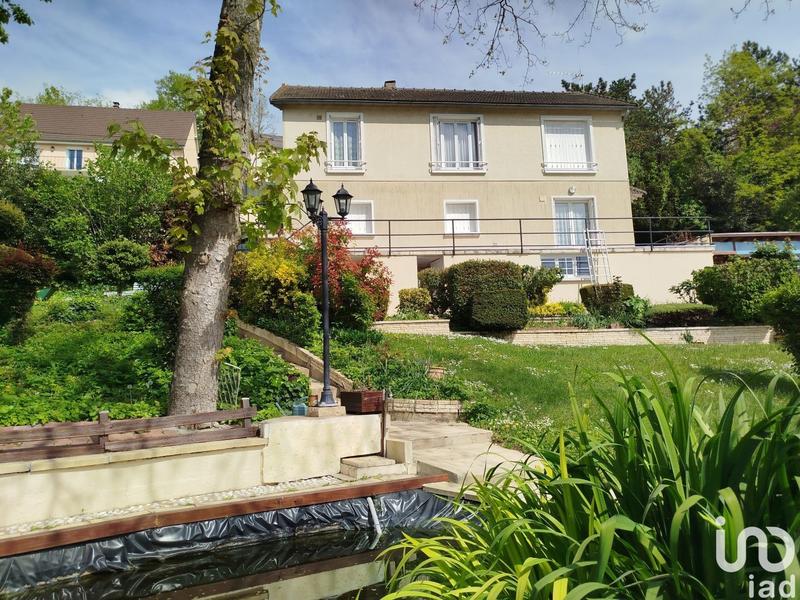 Maison - 99 m² - 4 pièces