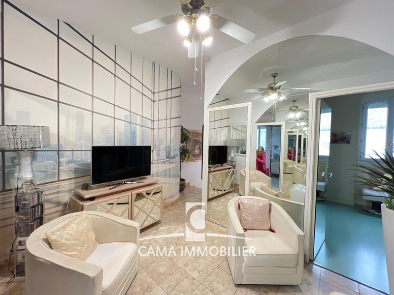 Maison - 197 m² - 7 pièces