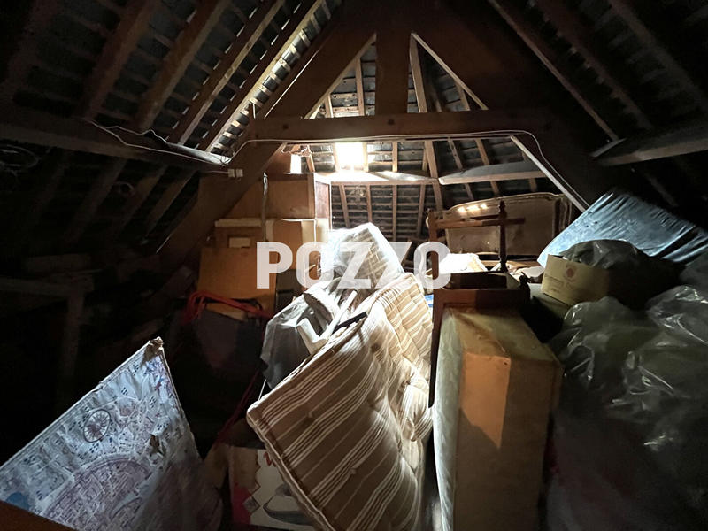 Maison - 250 m² - 12 pièces