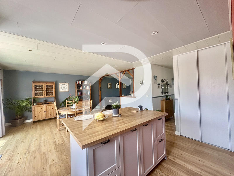 Maison - 87 m² - 5 pièces