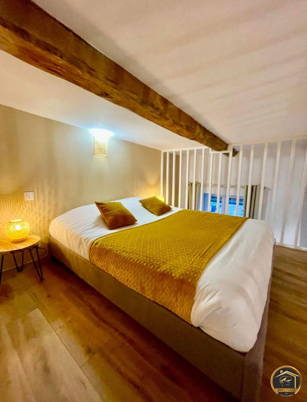 Maison ancienne - 226 m² - 7 pièces