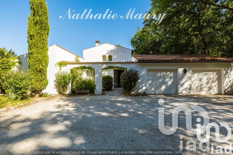 Maison - 240 m² - 7 pièces