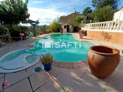 Maison - 160 m² - 5 pièces