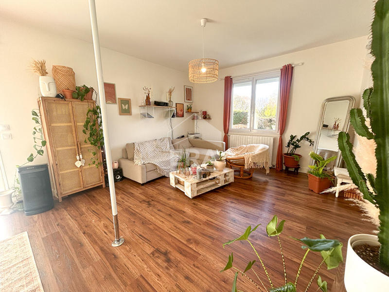 Maison - 110 m² - 4 pièces