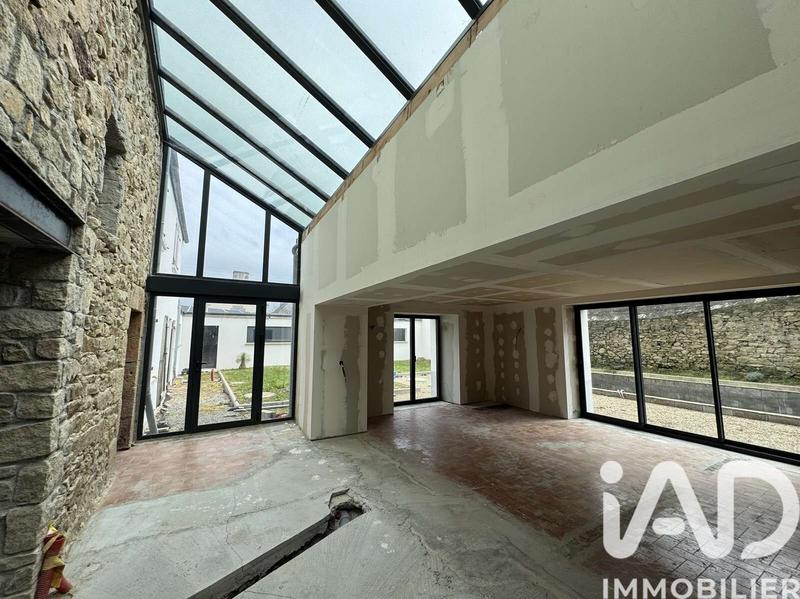 Maison - 200 m² - 6 pièces