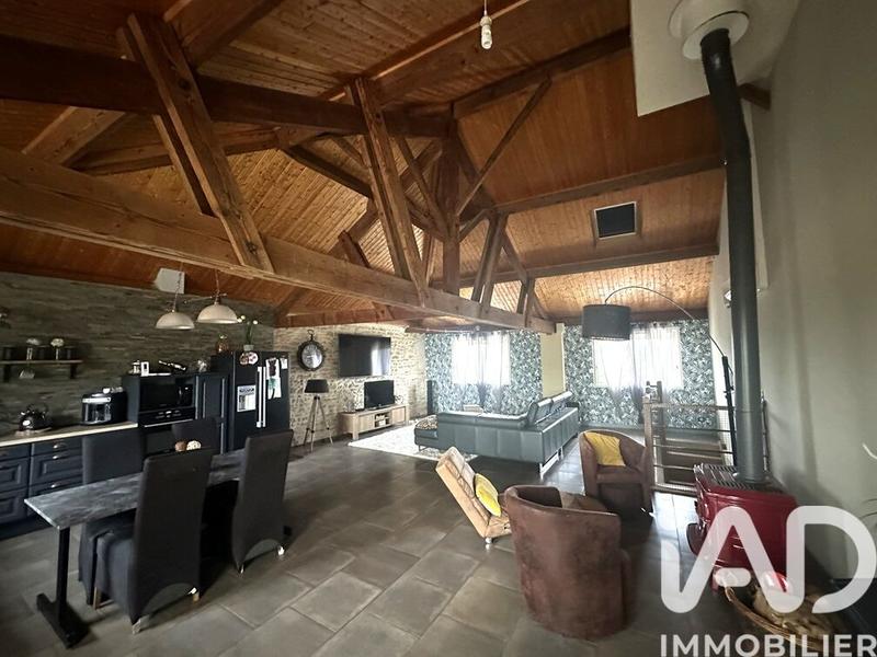 Maison - 127 m² - 5 pièces