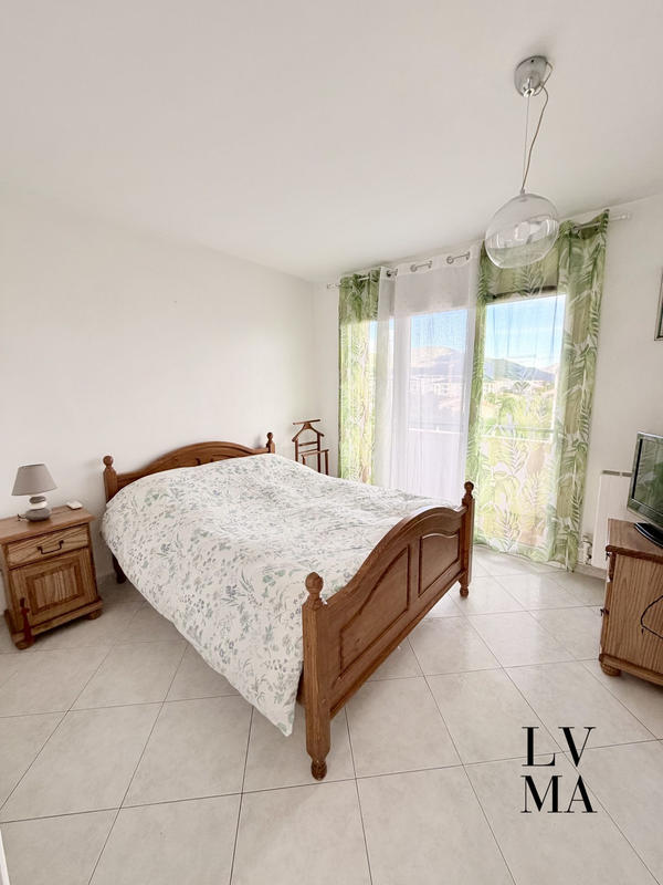 Appartement - 82 m² - 3 pièces