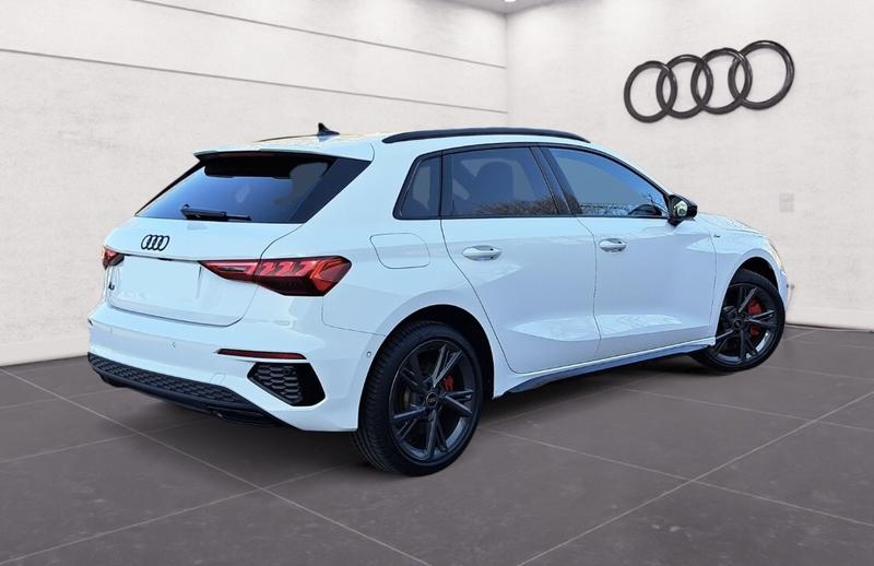 Audi A3 sportback 45 TFSIe 245 s-Line Hybride Rechargeable / Regulateur de Distance Coffre Elec Carplay Android Auto