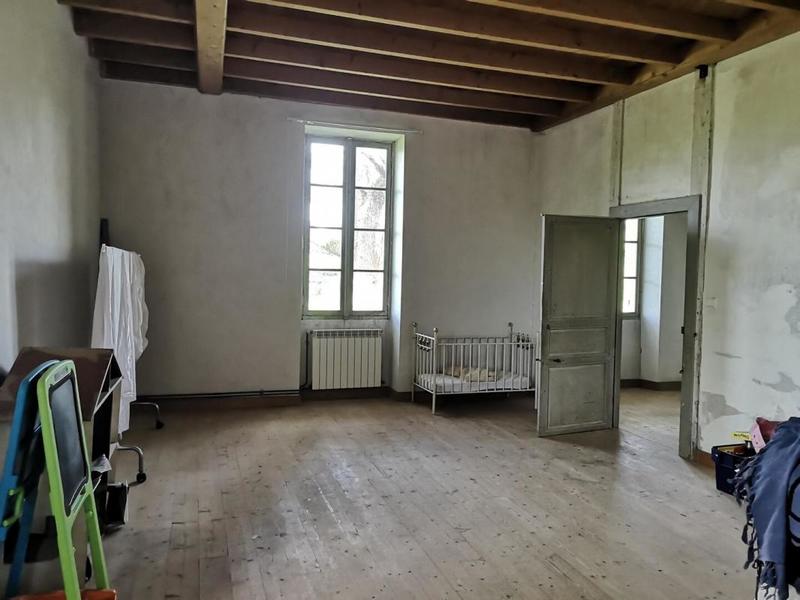 Maison - 410 m² - 8 pièces