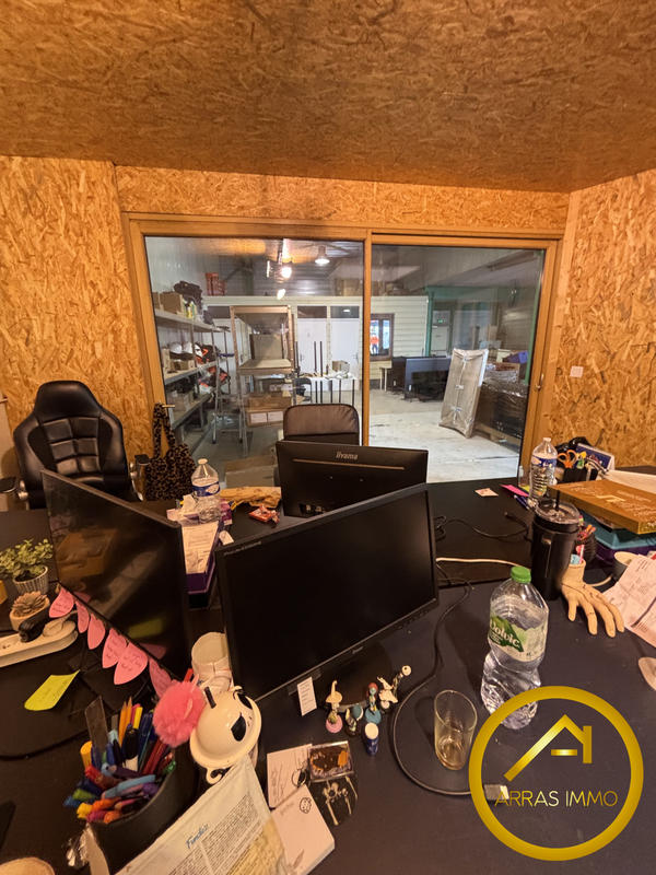 Local commercial - 200 m²