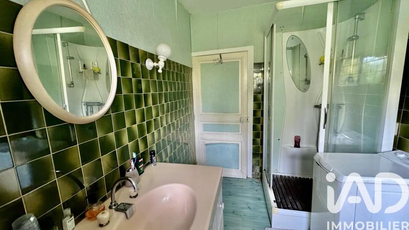 Château - 1 256 m² - 25 pièces