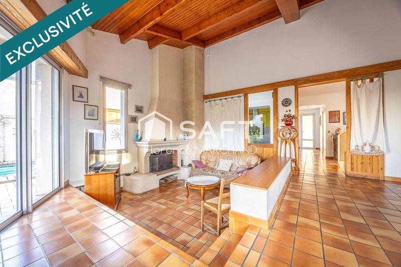 Maison - 205 m² - 6 pièces