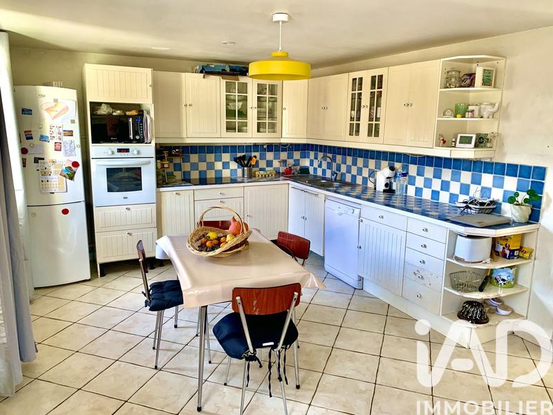 Maison - 210 m² - 10 pièces