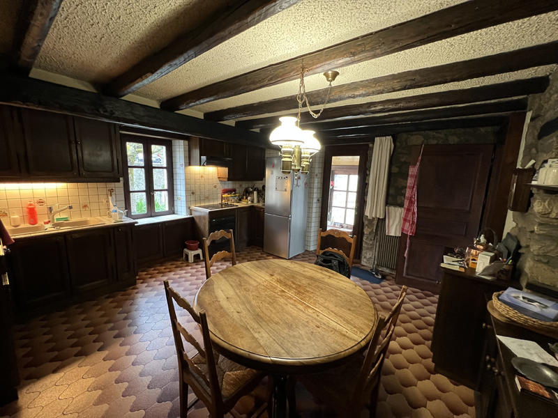 Maison - 185 m² - 8 pièces