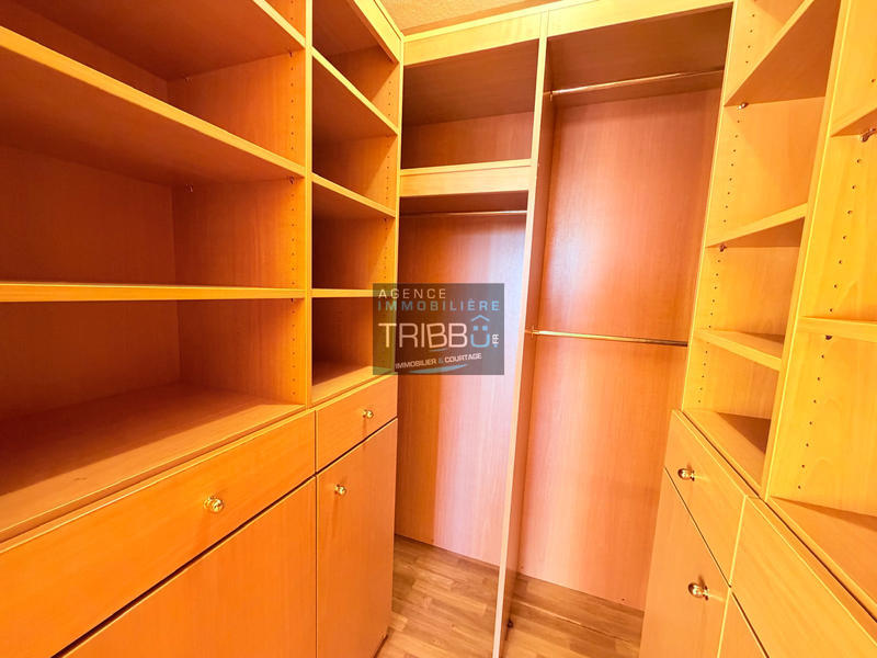 Appartement - 75 m² - 3 pièces