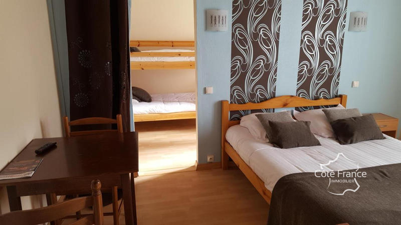 Propriété - 380 m² - 15 pièces