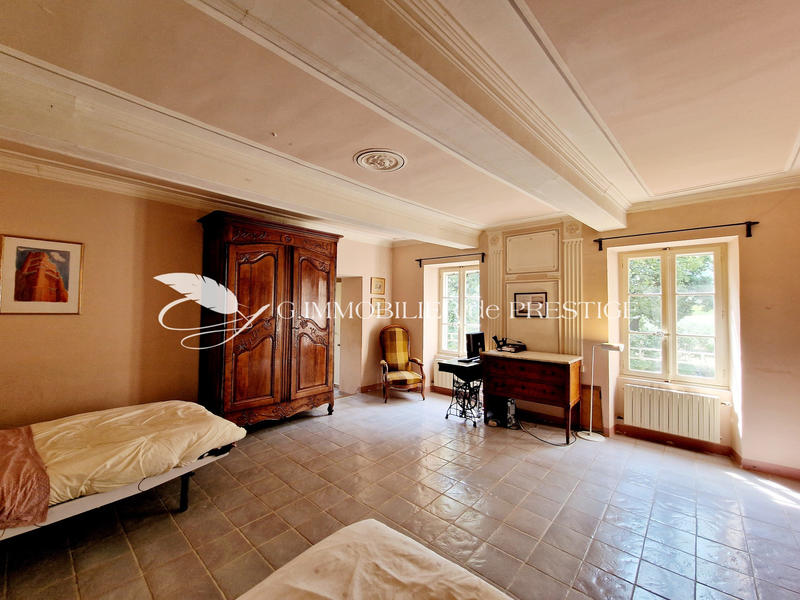 Bastide - 250 m² - 7 pièces