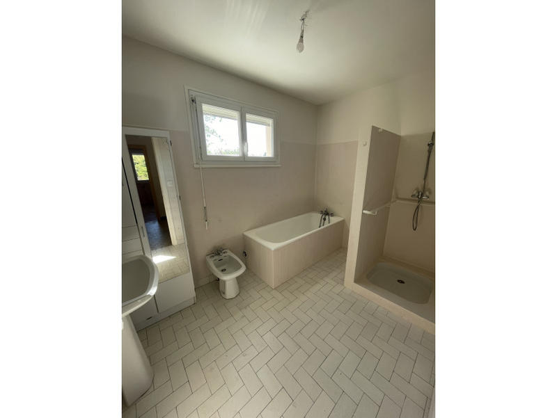 Maison - 179 m² - 6 pièces