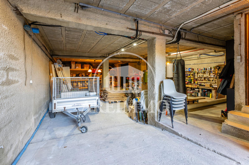 Maison - 228 m² - 11 pièces