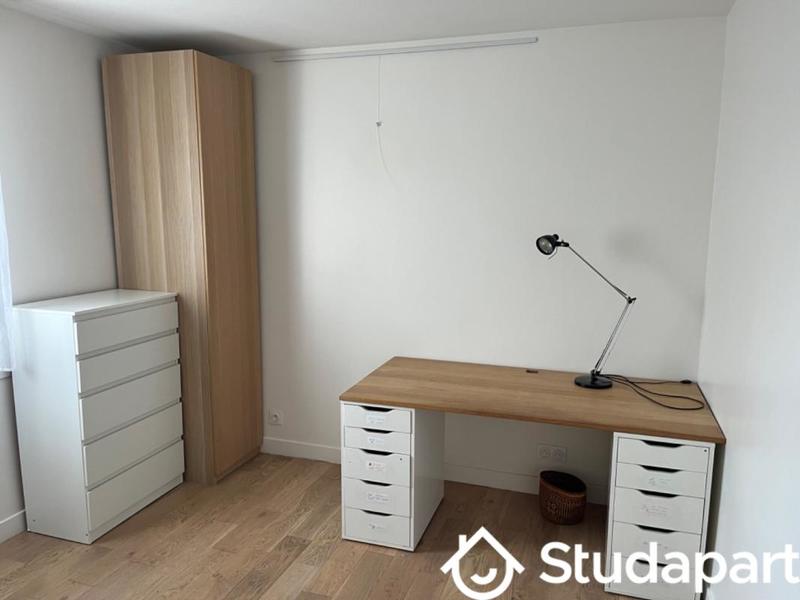 Chambre - 13 m² - 1 pièce