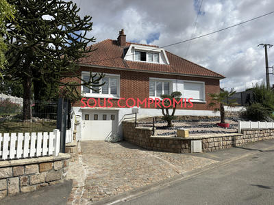 Maison - 95 m² - 6 pièces