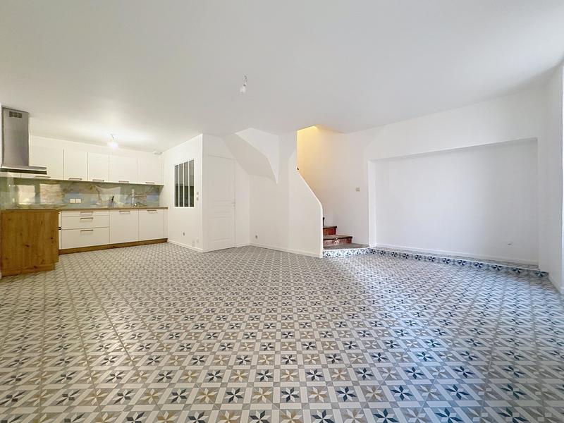 Maison - 84 m² - 4 pièces