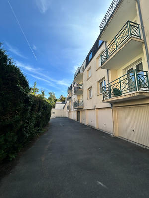 Appartement - 82 m² - 3 pièces