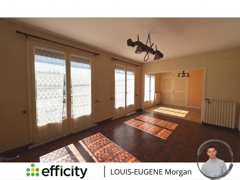 Maison - 156 m² - 9 pièces