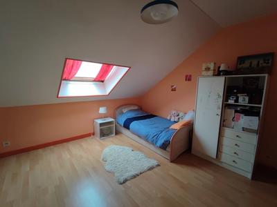 Maison - 240 m² - 8 pièces