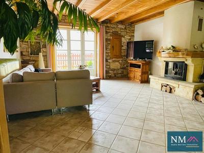 Maison - 165 m² - 8 pièces