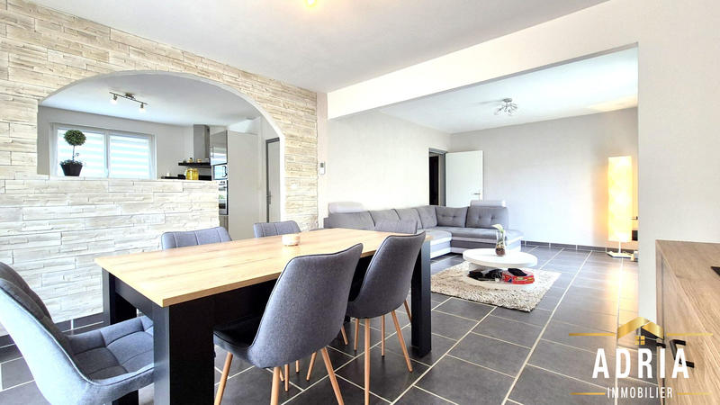 Maison - 122 m² - 5 pièces