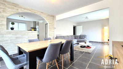 Maison - 122 m² - 5 pièces