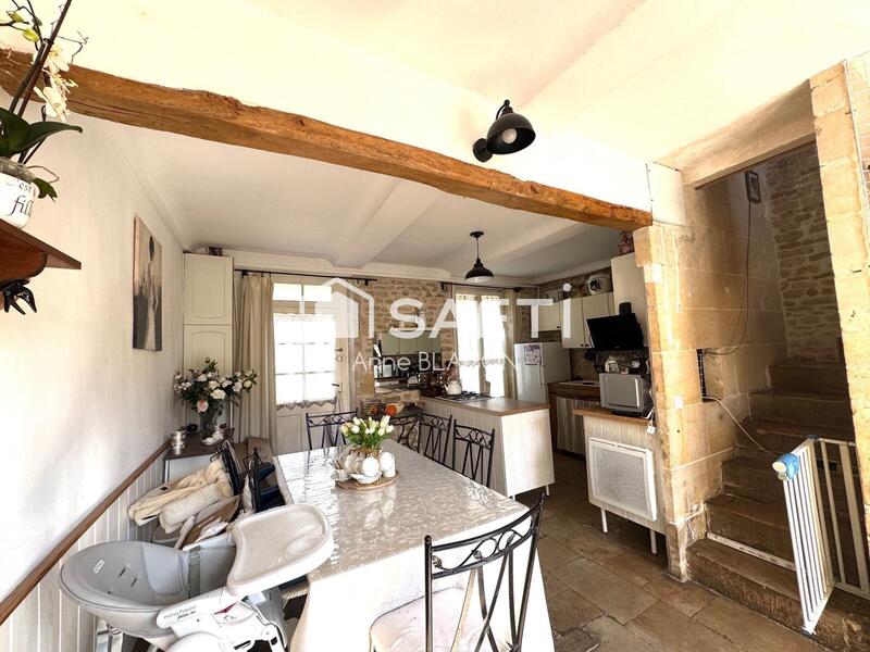 Maison - 128 m² - 7 pièces