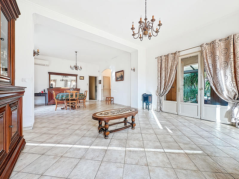 Maison - 111 m² - 3 pièces