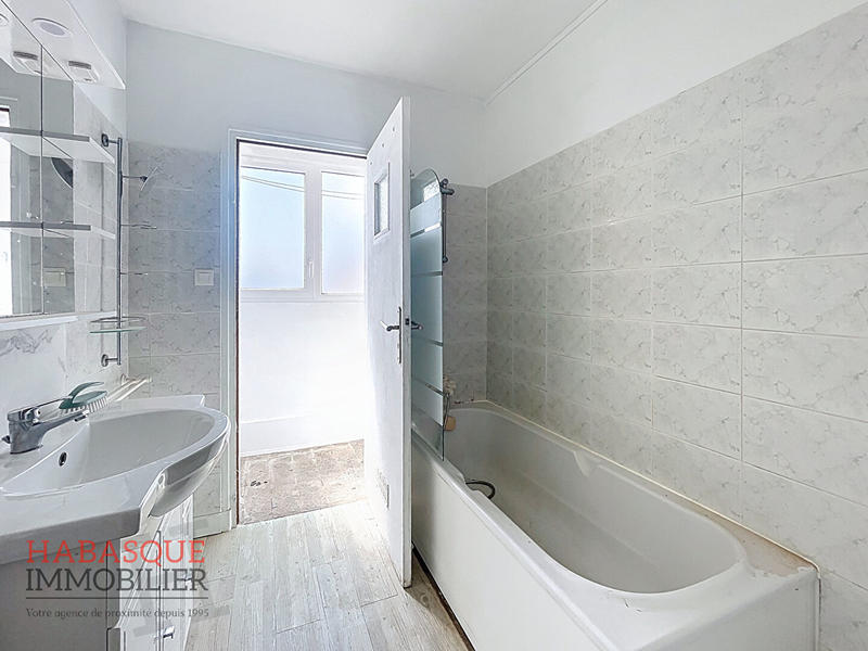 Appartement - 87 m² - 4 pièces