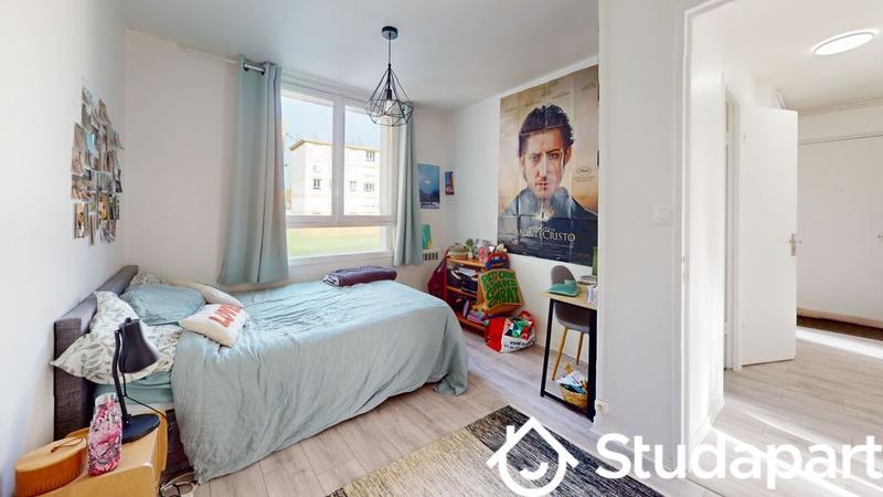 Chambre - 64 m² - 1 pièce