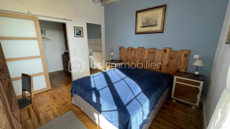 Propriété - 219 m² - 7 pièces