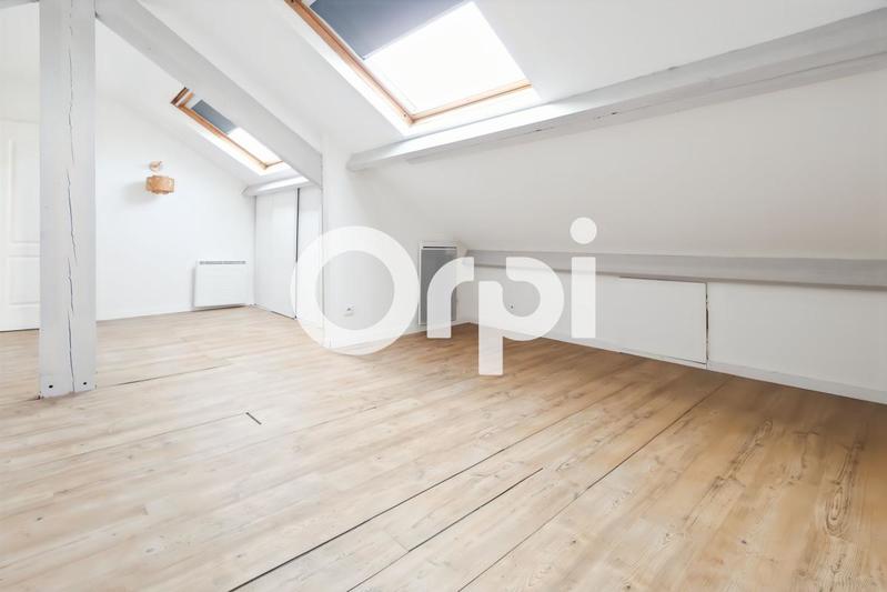 Immeuble - 270 m² - 8 pièces